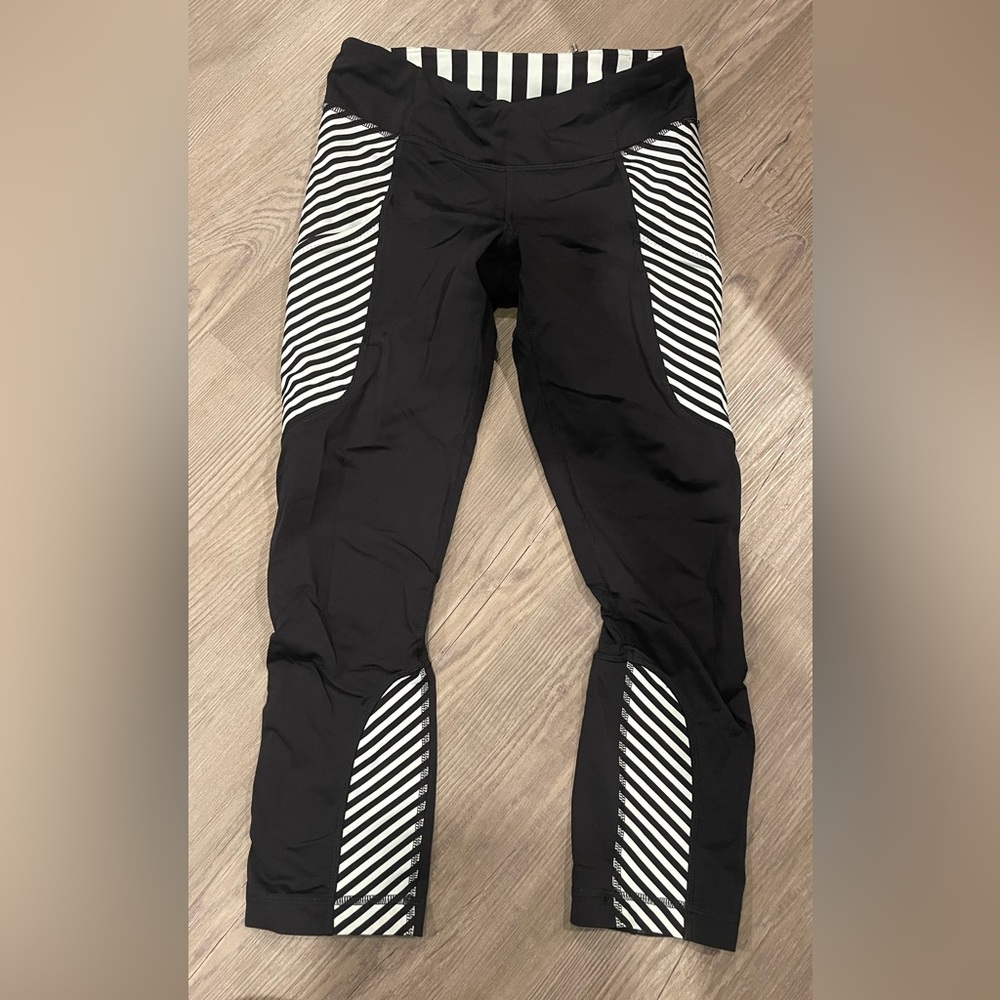 Women’s Lululemon run: reflect crop legging